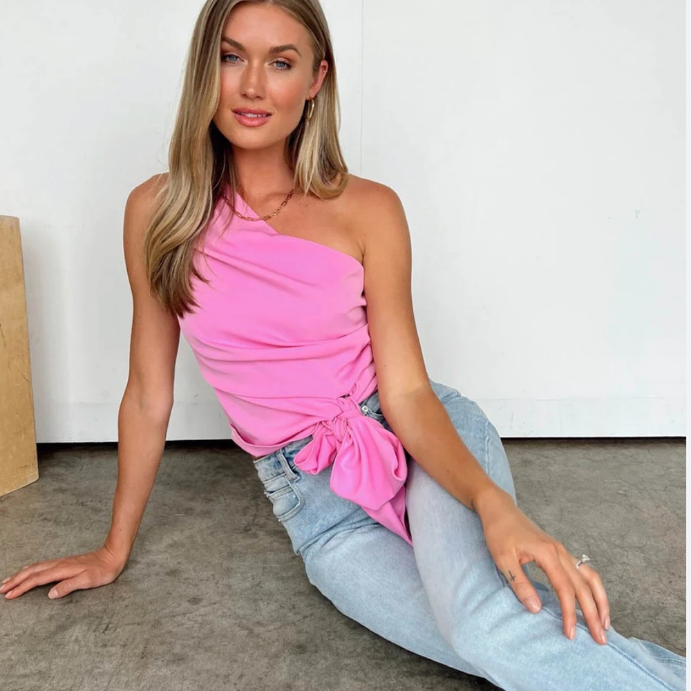 Vestique Boutique One Shoulder Pink Bow Top